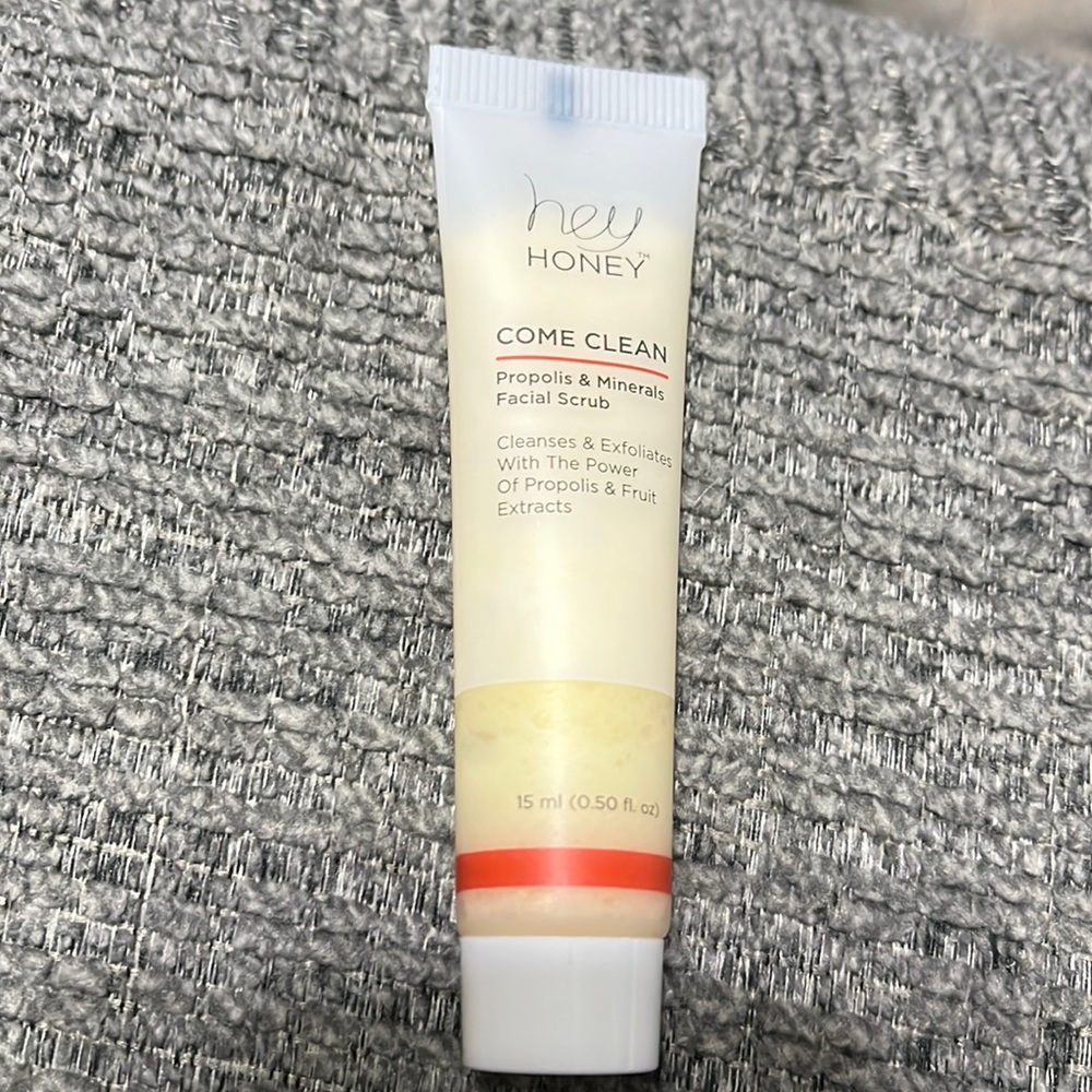 Facial scrub